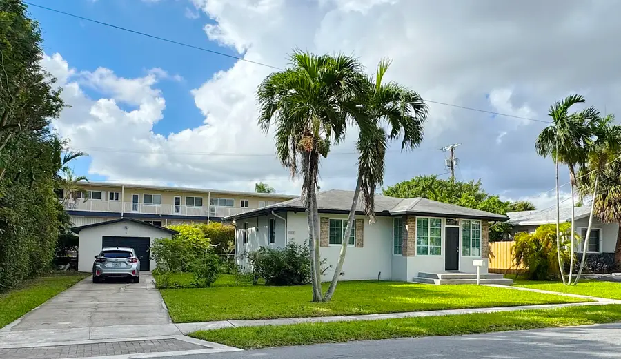 133 SE 2nd Street, Dania Beach, FL 33004 - #3