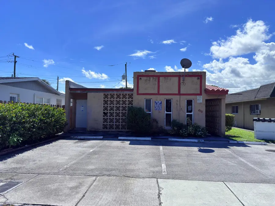 635 NW 22nd Road, Fort Lauderdale, FL 33311 - #2