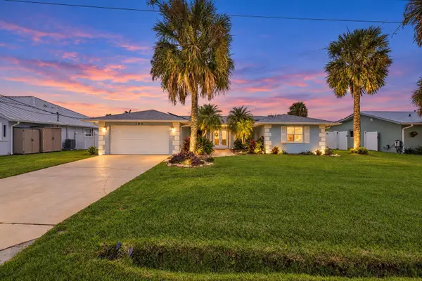 180 NE Surfside Avenue, Port St Lucie, FL 34983