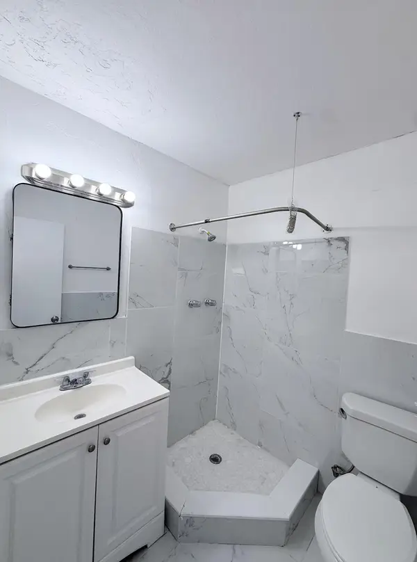 1280 NW 43rd Terrace #107, Lauderhill, FL 33313