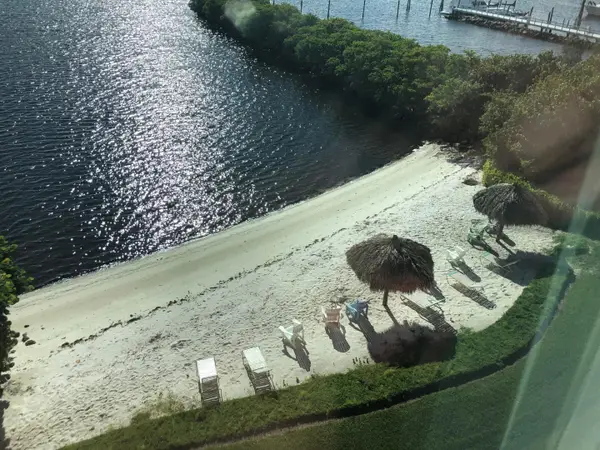 1000 Scotia Drive #102, Hypoluxo, FL 33462