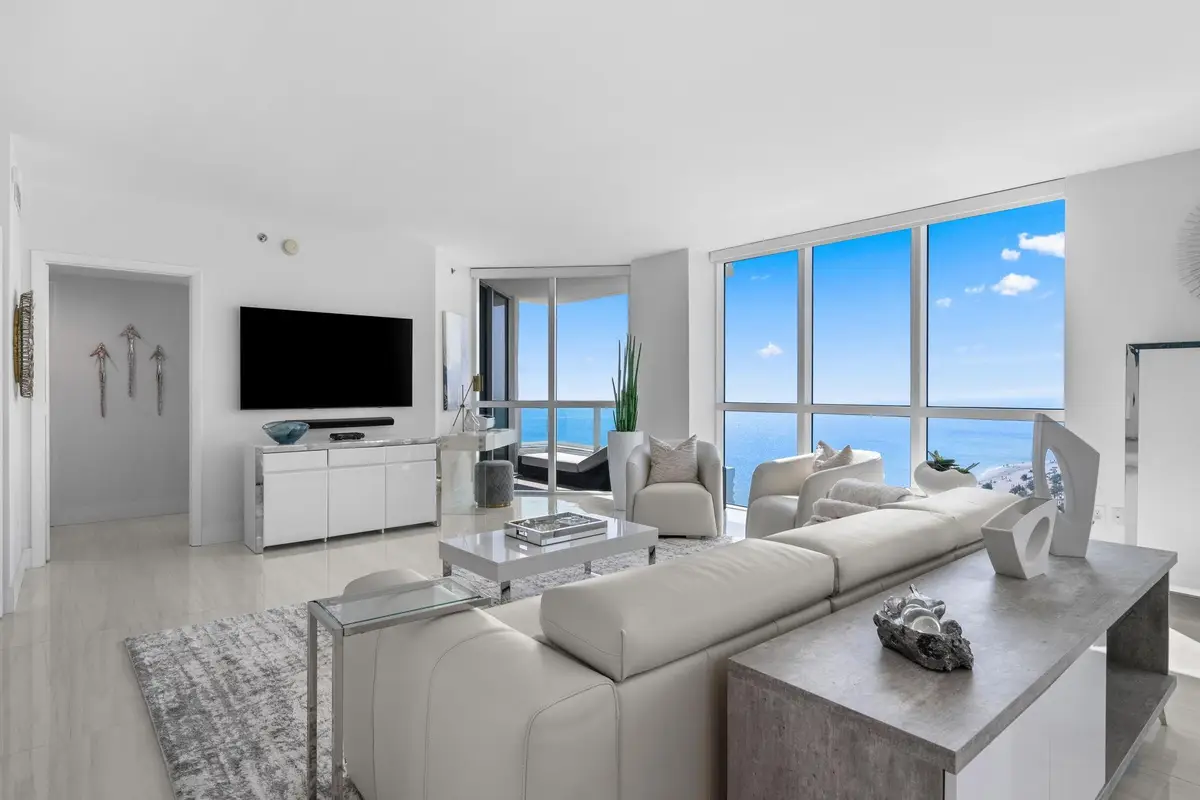 101 S Fort Lauderdale Beach Boulevard #1807, Fort Lauderdale, FL 33316 - #1