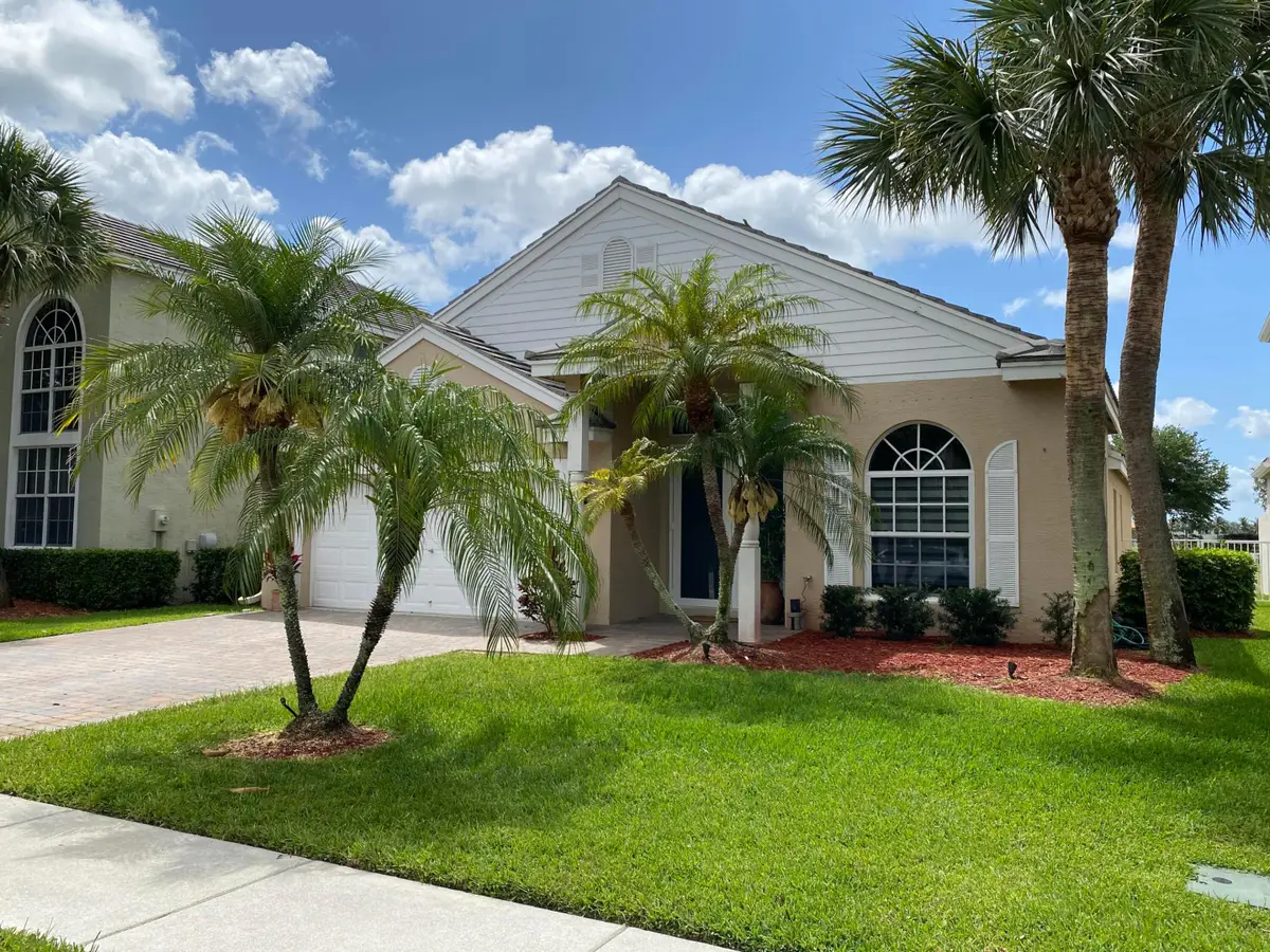 325 Berenger Walk, Royal Palm Beach, FL 33414 - #1