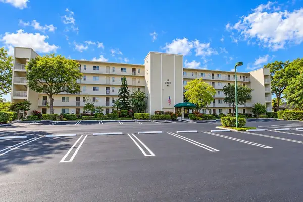 2230 N Cypress Bend Drive #410, Pompano Beach, FL 33069