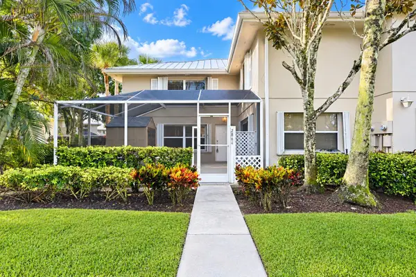 2864 SW Lakemont Place, Palm City, FL 34990