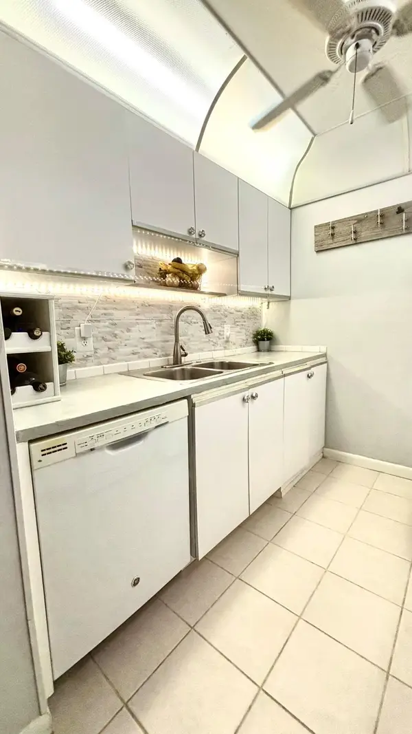 2 Newport A Drive #2, Deerfield Beach, FL 33442
