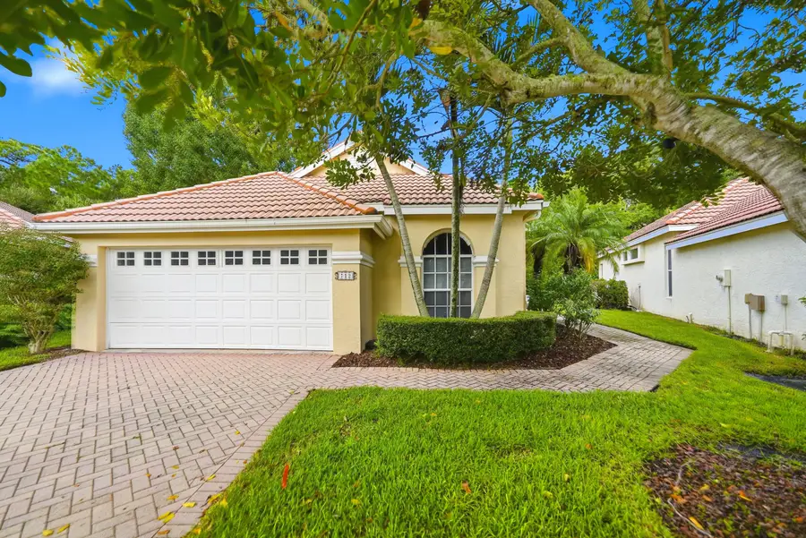 712 SW Saint Vincent Cove, Port Saint Lucie, FL 34986 - #2