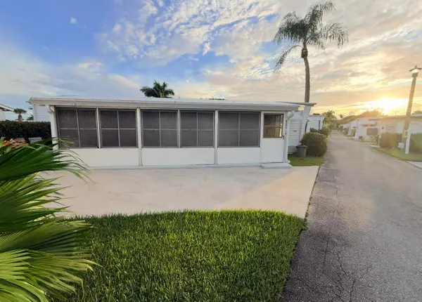 209 E Eagle Drive #E, Boynton Beach, FL 33435