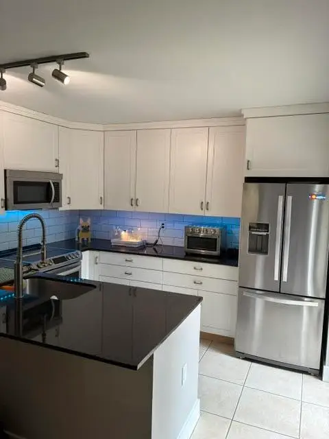 207 Live Oak Lane, Boynton Beach, FL 33436