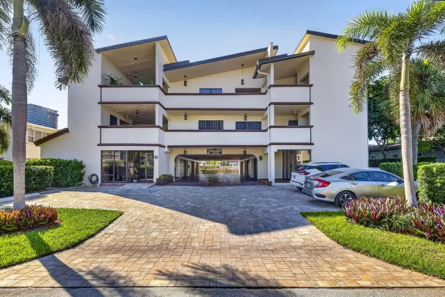 3208 SE 12th Street #301, Pompano Beach, FL 33062 - #2