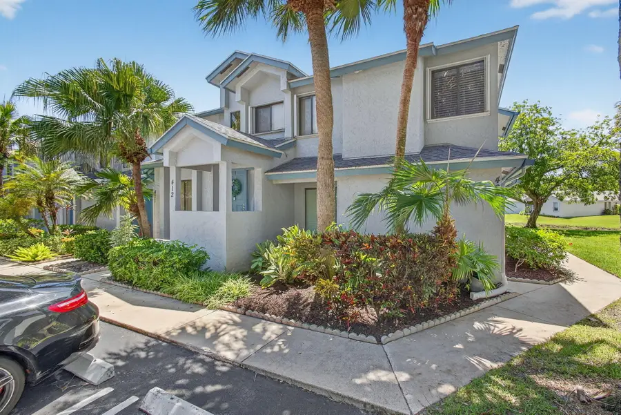 406 Harbour Pointe Way, Greenacres, FL 33413 - #2