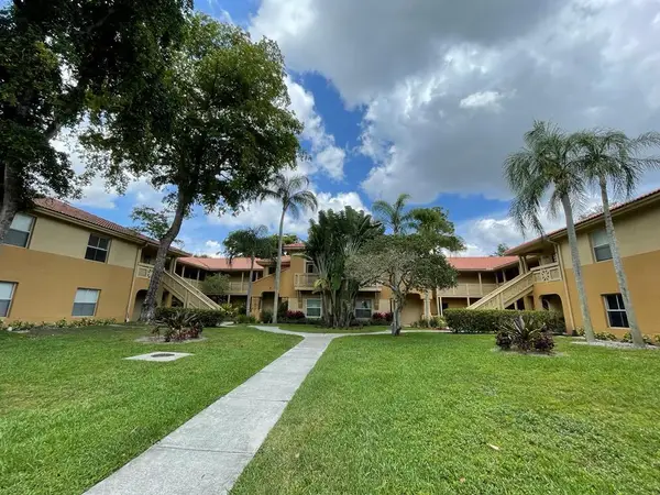4783 Via Palm Lakes #104, West Palm Beach, FL 33417