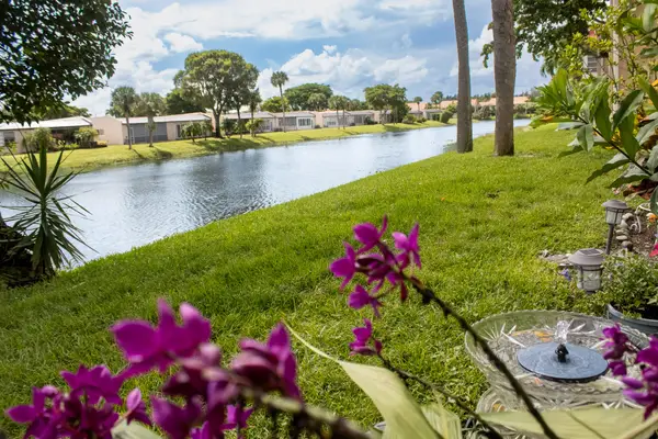 108 Lake Evelyn Drive, West Palm Beach, FL 33411