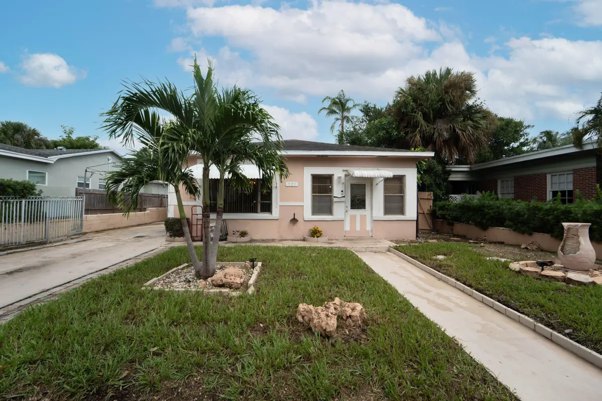 521 26th Street, West Palm Beach, FL 33407 - #1