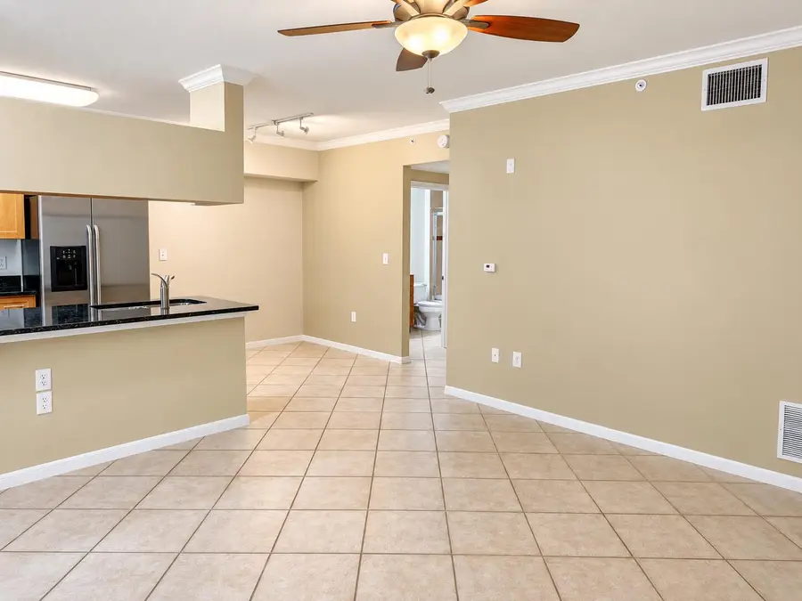 6386 Emerald Dunes Drive #106, West Palm Beach, FL 33411 - #2