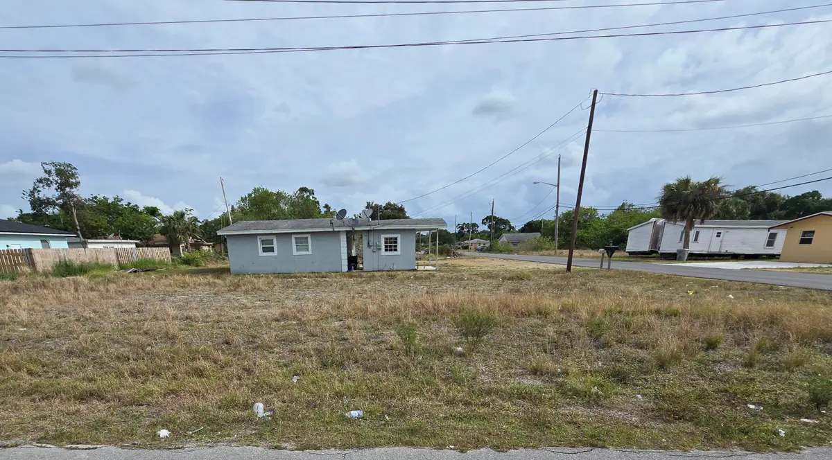 2520 42nd Place, Vero Beach, FL 32967 - #1