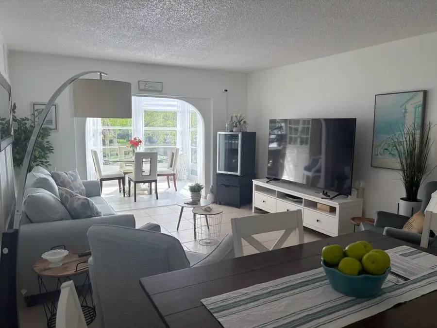 3430 NW 52nd Avenue #204, Lauderdale Lakes, FL 33319 - #3