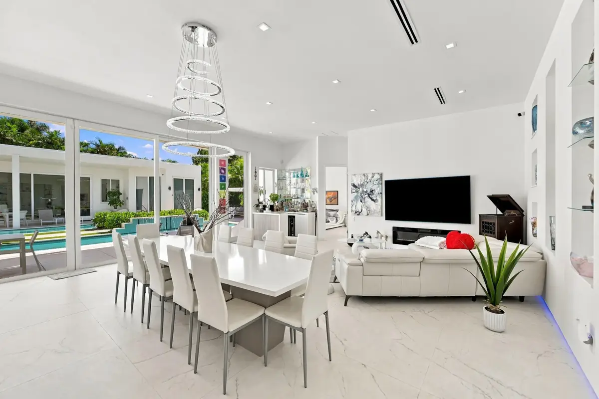 110 NE 16th Place, Fort Lauderdale, FL 33305 - #1