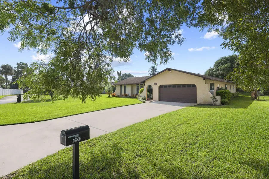 4232 Althea Way, Palm Beach Gardens, FL 33410 - #3