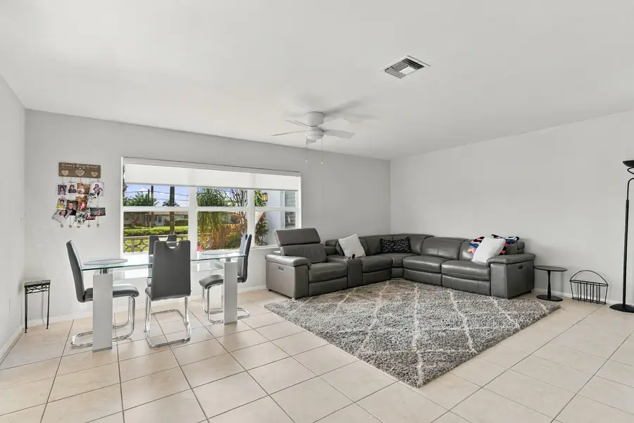2886 Fernley Drive E #32, West Palm Beach, FL 33415 - #3