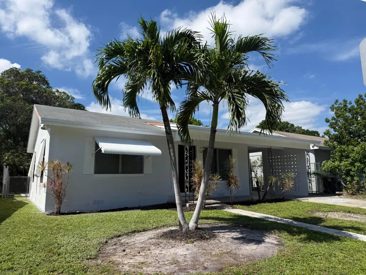 817 S B Street, Lake Worth Beach, FL 33460 - #1