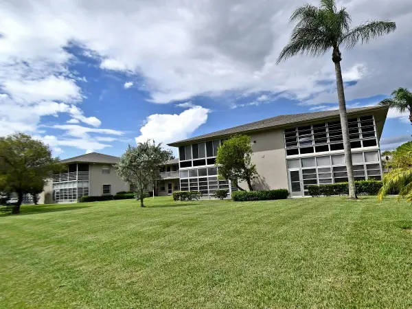 12 Lake Vista Trail #202, Port St Lucie, FL 34952