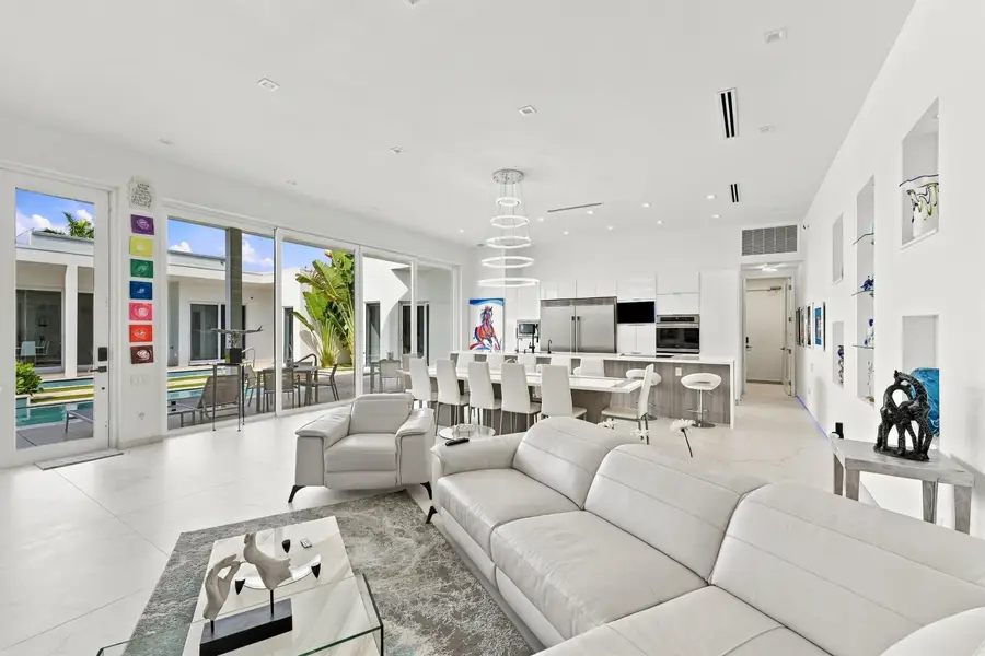 114 NE 16th Place, Fort Lauderdale, FL 33305 - #3
