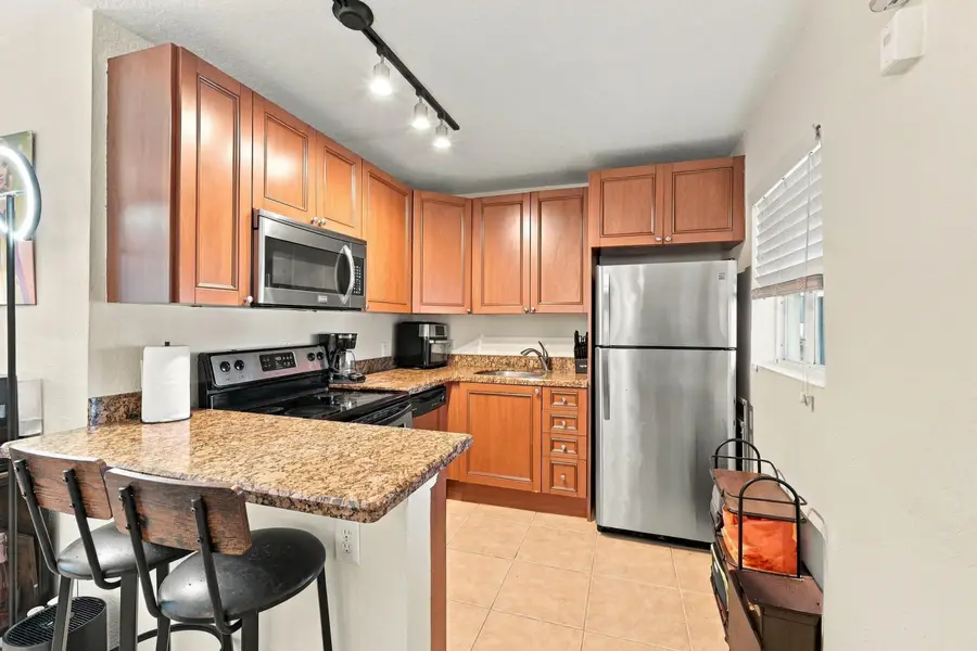 2655 NE 8th Avenue #Apt 210, Wilton Manors, FL 33334 - #3