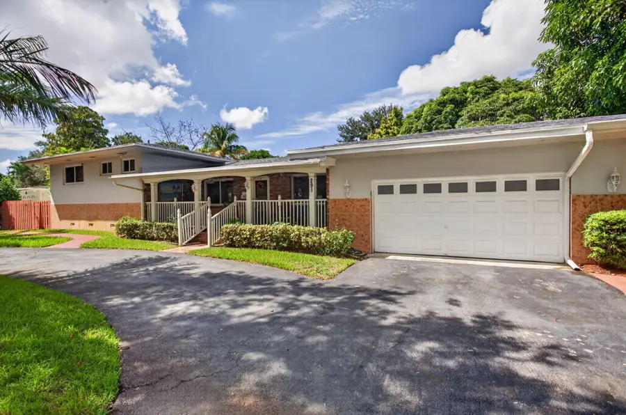 291 SW 60th Avenue, Plantation, FL 33317 - #2