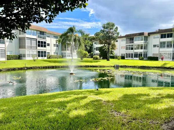 4701 NW 34th Street #416, Lauderdale Lakes, FL 33319