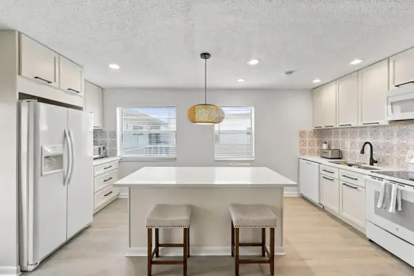 74 Normandy B, Delray Beach, FL 33484