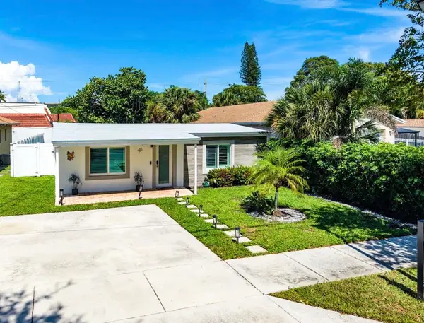 161 NE 15th Terrace, Boca Raton, FL 33432