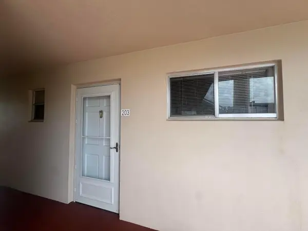 2640 Garden Drive S #Apt 203, Lake Worth Beach, FL 33461