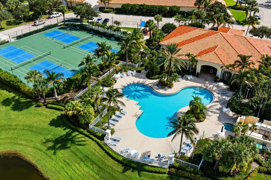 1 Harbour Isle Drive E #PH04, Fort Pierce, FL 34949 - #3