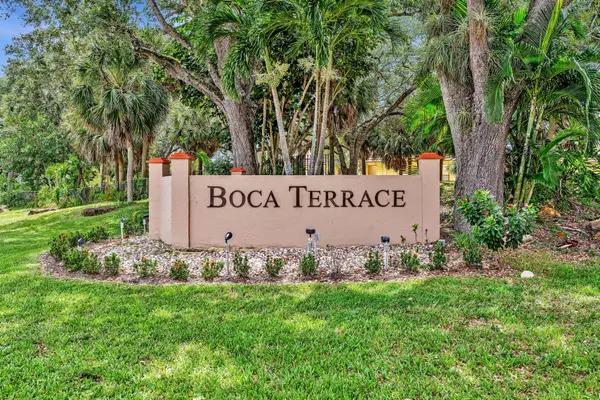 912 SW 9th Street Circle #105, Boca Raton, FL 33486