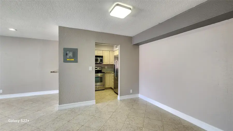 501 SE 8th Street, Deerfield Beach, FL 33441 - #3