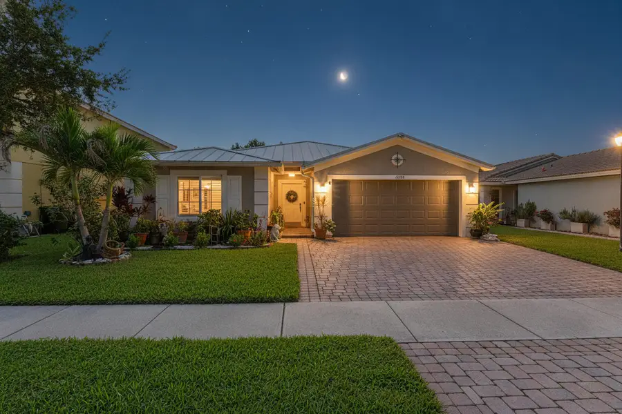 2099 Newport Isles Boulevard, Port Saint Lucie, FL 34953 - #2