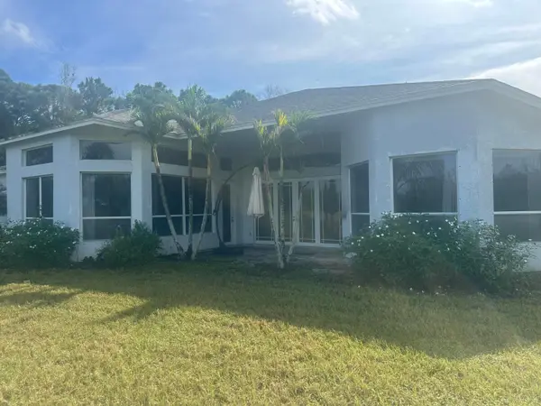 6870 NW Monoco Court, Port St Lucie, FL 34983