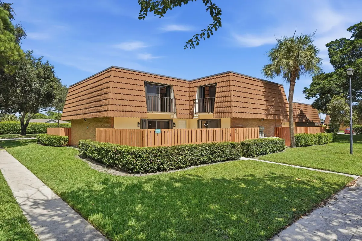 236 Charter Way, West Palm Beach, FL 33407 - #1