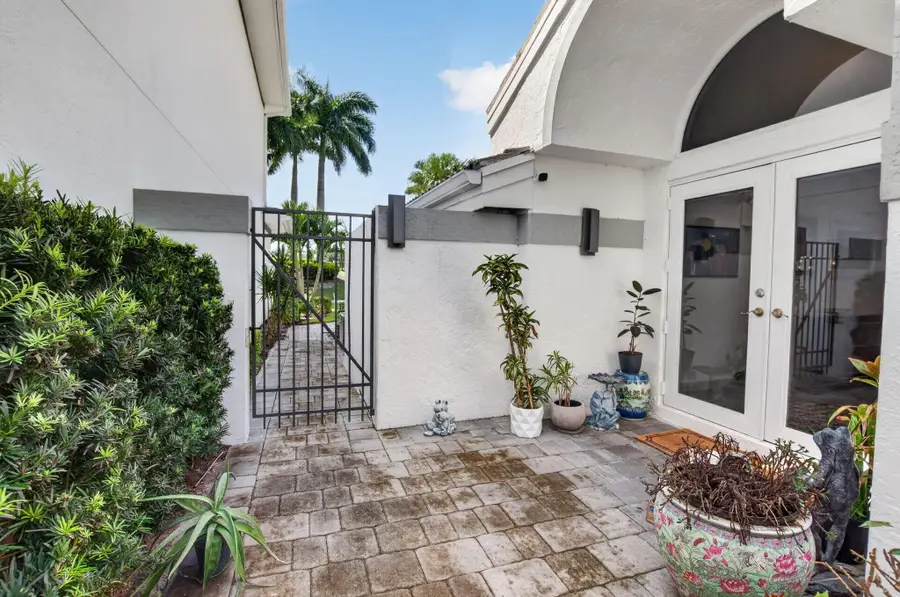 7640 Glendevon Lane, Delray Beach, FL 33446 - #2