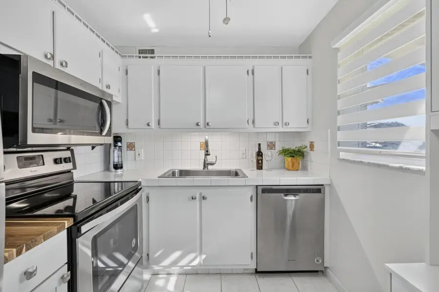 324 Chatham P #324, West Palm Beach, FL 33417 - #2