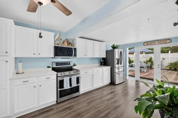 1131 NE 3rd Street, Pompano Beach, FL 33060