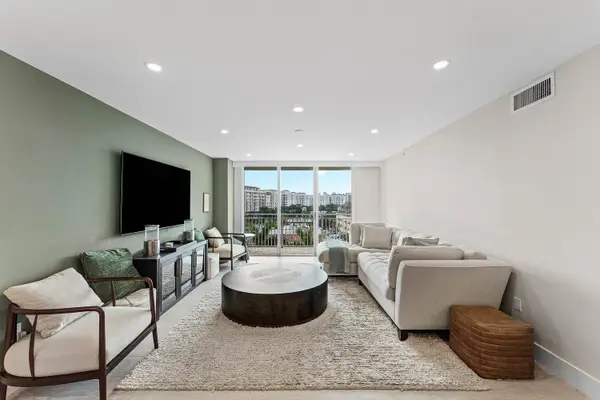 99 SE Mizner Boulevard #627, Boca Raton, FL 33432
