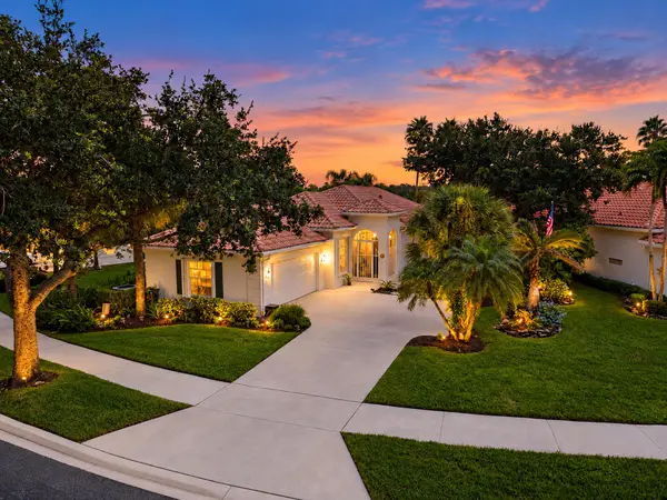 2067 Valencia Drive, Delray Beach, FL 33445