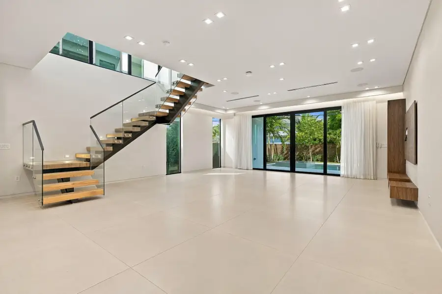 1015 NE 3rd Street, Fort Lauderdale, FL 33301 - #3
