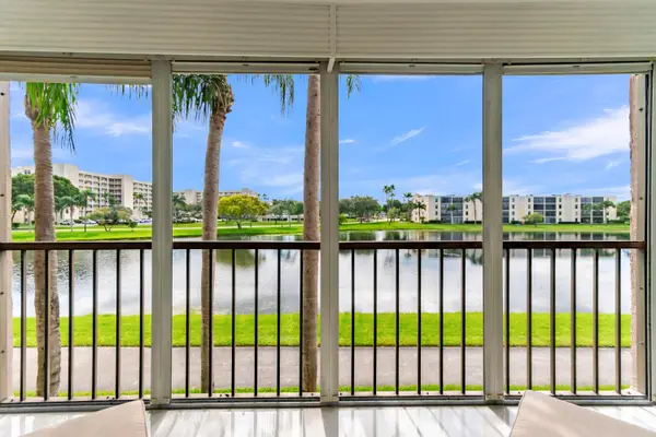 7320 Amberly Lane #208, Delray Beach, FL 33446