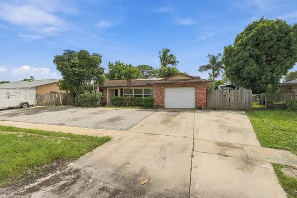 1275 Scottsdale Road S, West Palm Beach, FL 33417