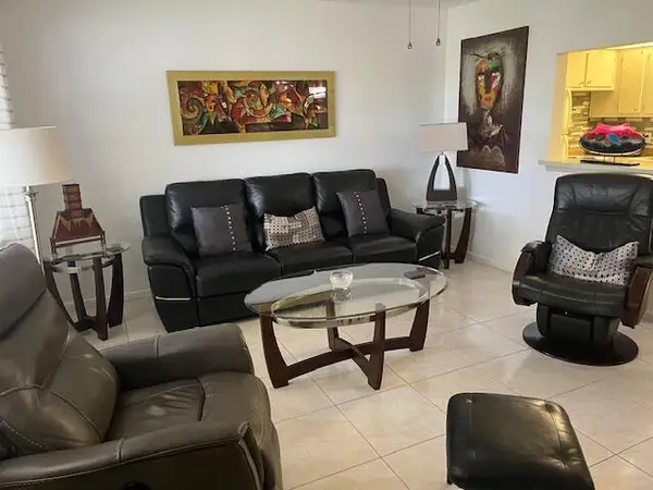 300 Windsor M #M, West Palm Beach, FL 33417