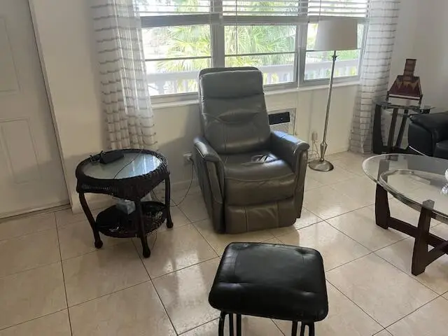 300 Windsor M #M, West Palm Beach, FL 33417 - #3