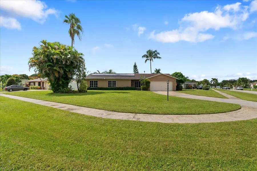 8059 Rose Marie Avenue E, Boynton Beach, FL 33472 - #3